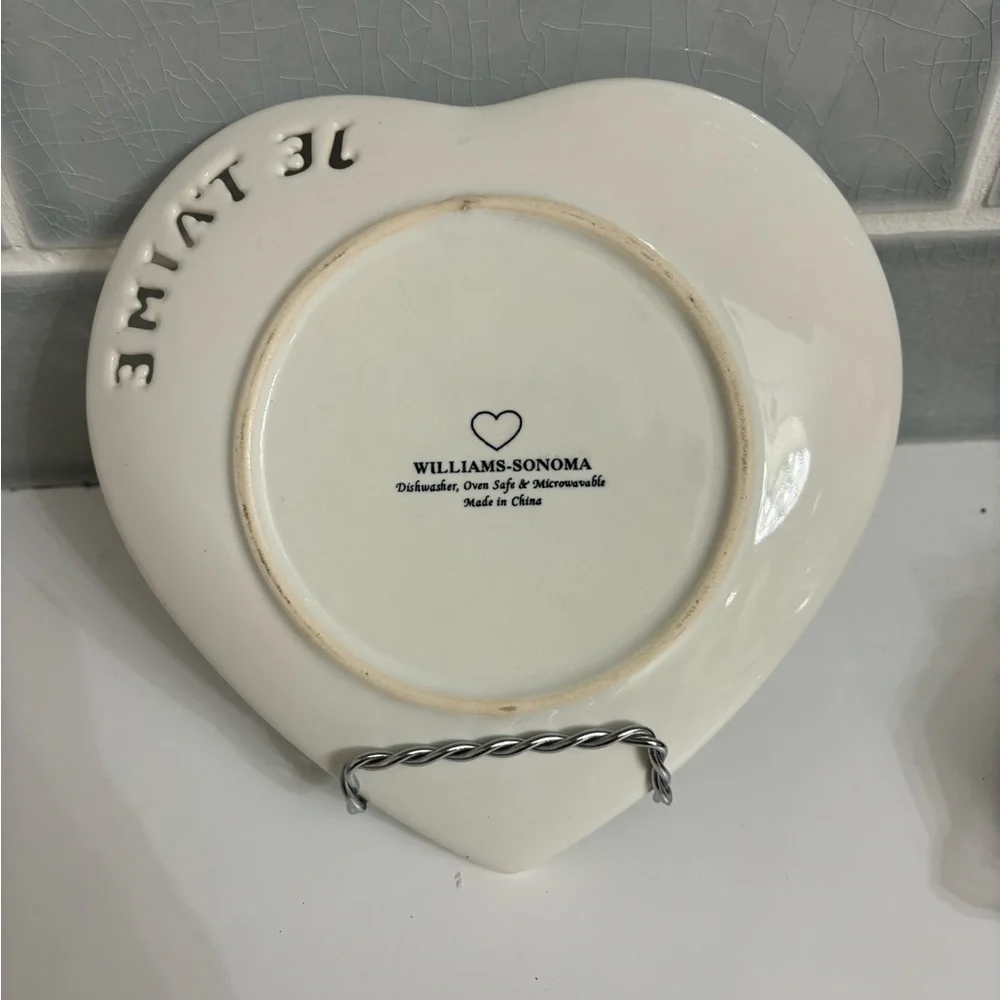 WILLIAMS~SONOMA HEART SHAPED PIERCED PLATES{LOVE~JE T'AIME~7X7